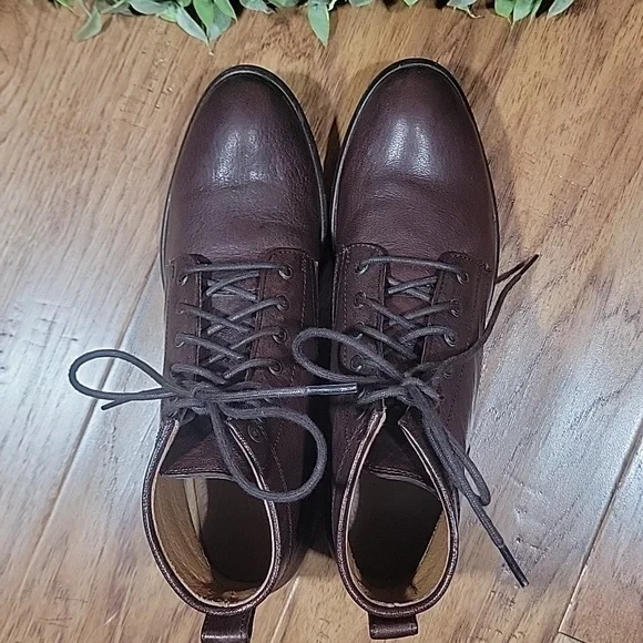 Vintage Frye Carson Dark Brown Leather Lace Up Booties - Picture 14 of 16